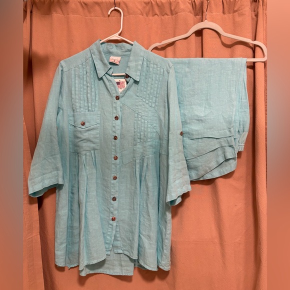 NWT tunic and cropped pants. 100% Linen. Made in the USA - Picture 1 of 5